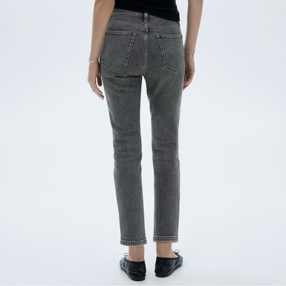 Slim high waist, tight fit , cropped length. Never worn. - Picture 2 of 5